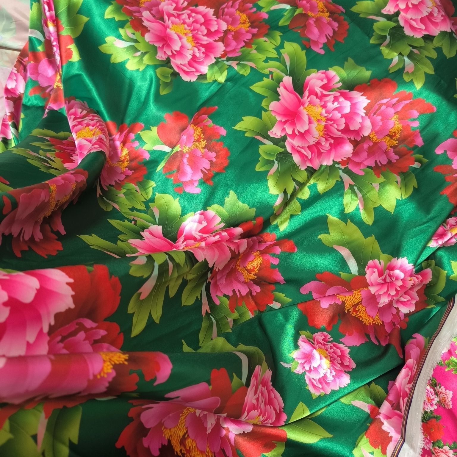 Çiçek Desenli Asetat Saten Kum - Sewing In Textile incelemesi ve fiyatı